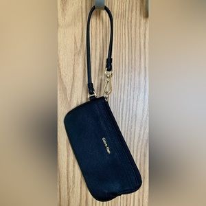 Clavin Klein Wristlet Wallet